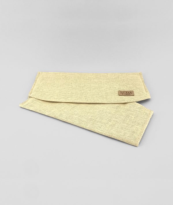 Handmade clutch em palha de papel.